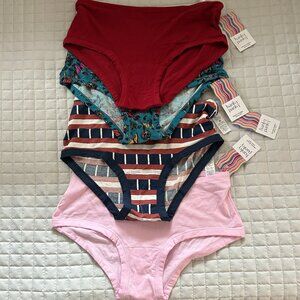 Set of 4 Hanky Panky playstretch boyshorts M-L NWT